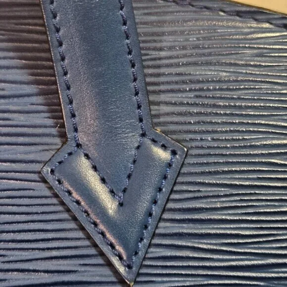 SOLD Louis Vuitton EPI PM Saint Jacques in Blue Authenticated - Picture 15 of 16